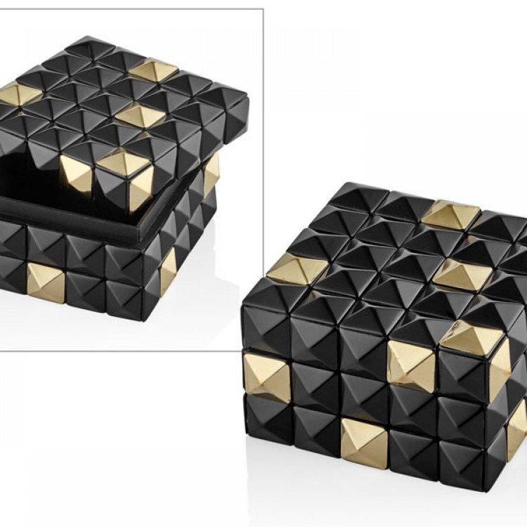 ALTIN SİYAH ELMAS PİRİNÇ REÇİNE DİKDÖRTGEN KUTU  13x13x8 cm