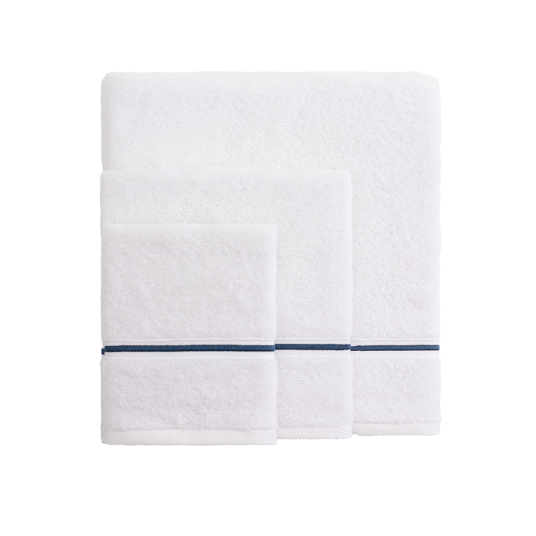 500GSM BEYAZ TEK SIRA LACİVERT PİKOLU PİKOLU HAVLU 70x140cm 500GSM BEYAZ TEK SIRA LACİVERT PİKOLU PİKOLU HAVLU 70x140cm