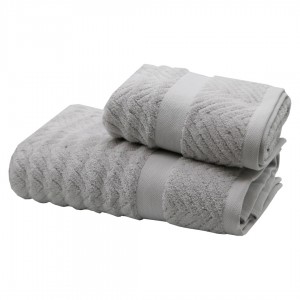 ZİKZAK JAKARLI PURE SILVER RENK HAVLU 480GSM 50x90cm